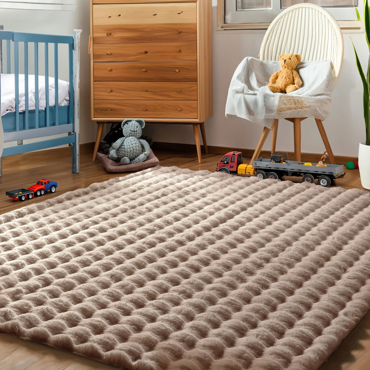 nuLOOM Jeni SuperiorWash Solid Faux Rabbit Machine Washable Area Rug, 2' 6" x 8', Runner, Jeni Grey