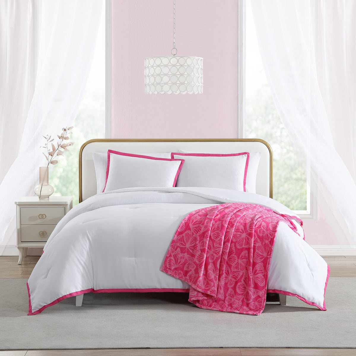 Betsey Johnson Solid Microfiber Print 4 Piece Comforter Set-Full/Queen
