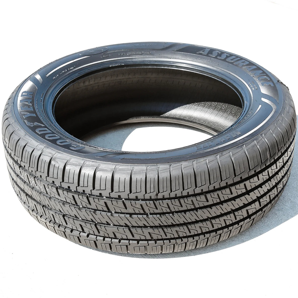 Set of 4 Goodyear Assurance MaxLife 235/55R17 99H a/s All Season Tires