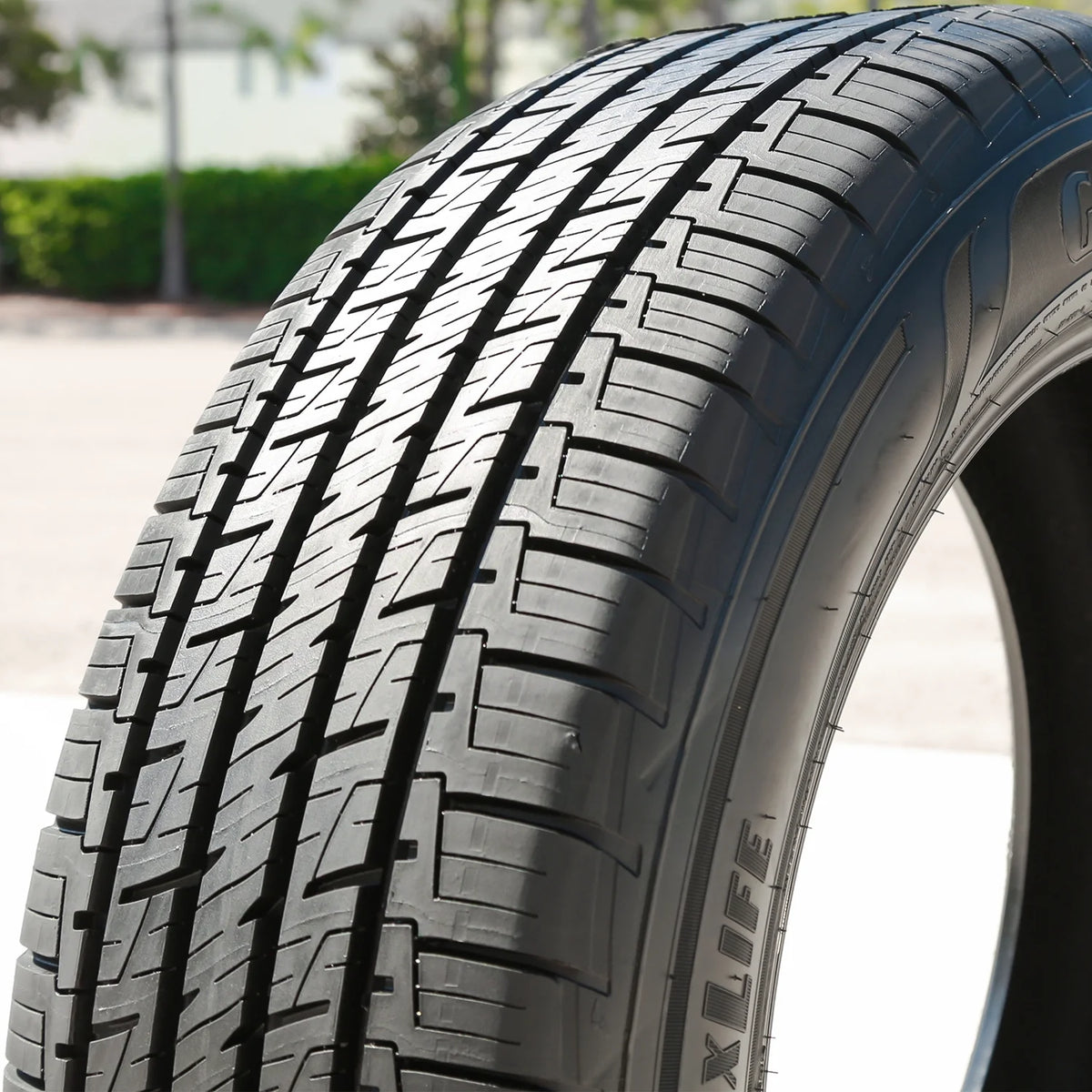 Set of 4 Goodyear Assurance MaxLife 235/55R17 99H a/s All Season Tires
