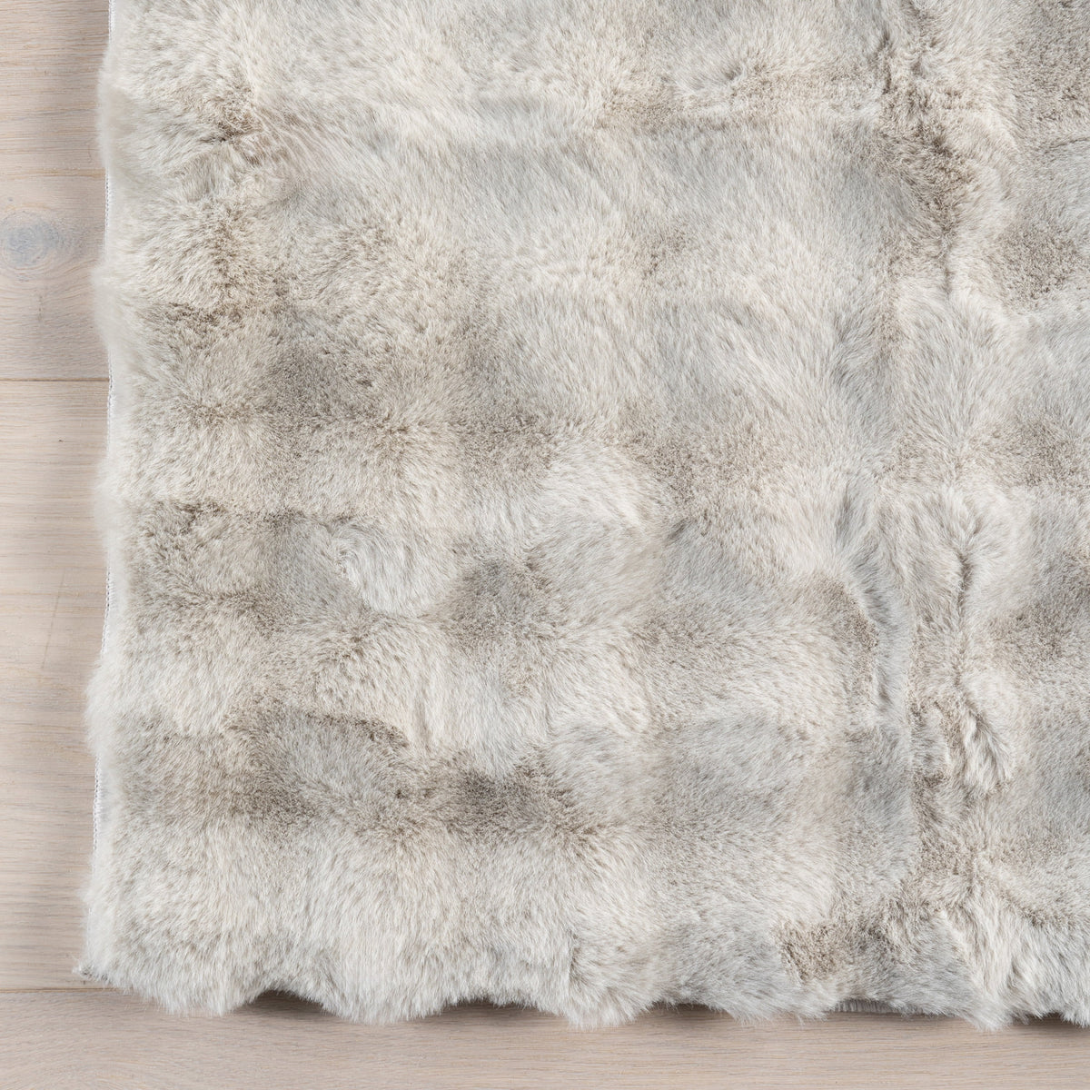 nuLOOM Jeni SuperiorWash Solid Faux Rabbit Machine Washable Area Rug, 2' 6" x 8', Runner, Jeni Grey