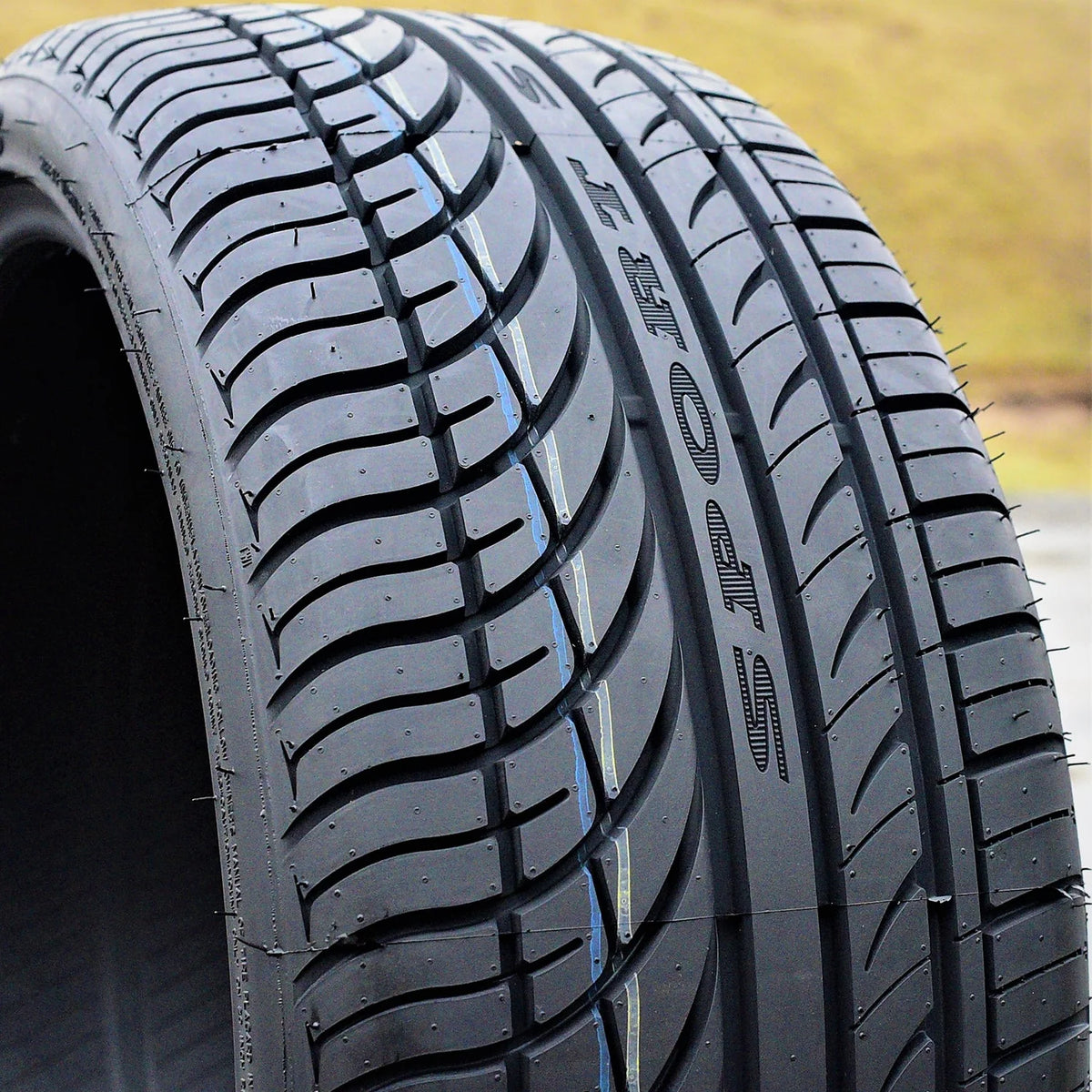 Set of 4 Fullway HP108 235/40ZR18 235/40R18 95W XL High Performance a/s All Season Tires