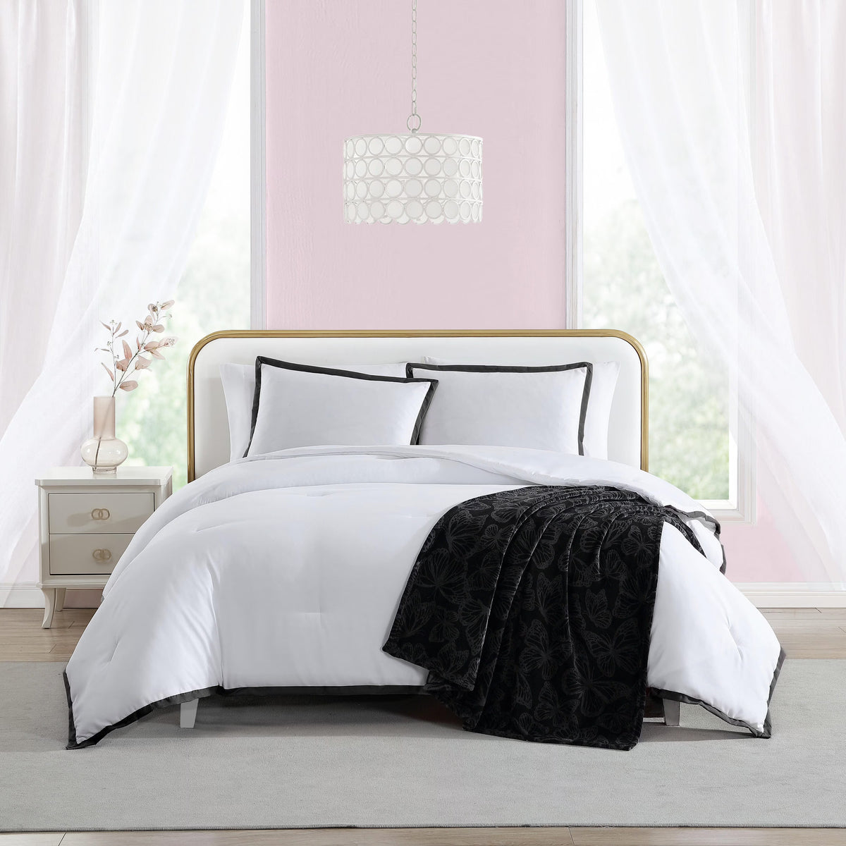 Betsey Johnson Solid Microfiber Print 4 Piece Comforter Set-Full/Queen